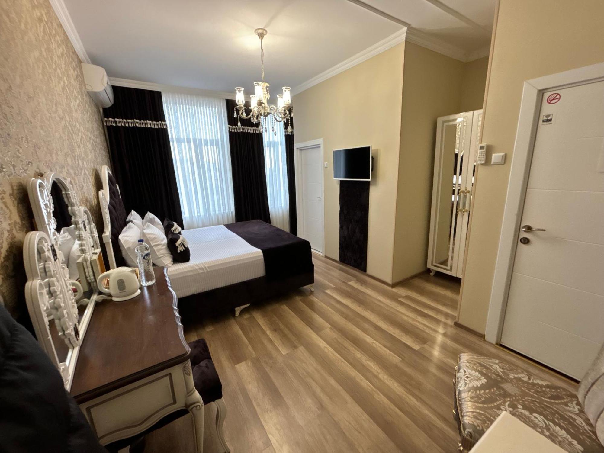 Otantik Shumen Hotel Exterior photo